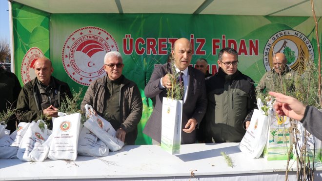 Elazığ'da 23 bin fidan dağıtıldı