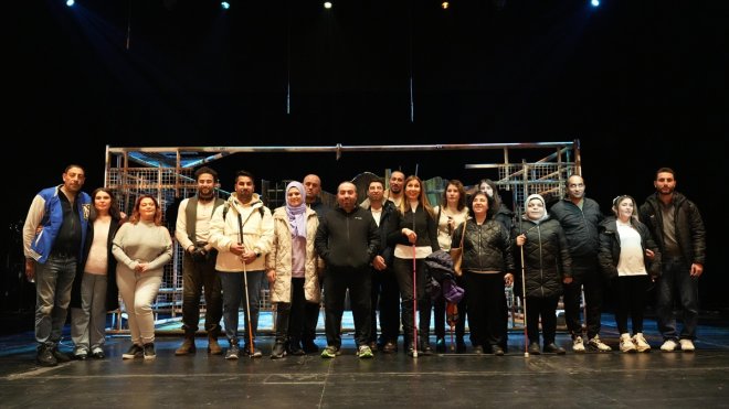 "Erişilebilir Tiyatro" yeni sezonuyla AKM'de sürüyor