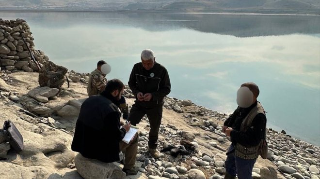 Tunceli'de sakarmeke kuşu avlayan 2 kişiye 14 bin 864 lira ceza kesildi