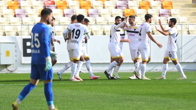 Yeni Malatyaspor 665 gün sonra seyircisinin karşısında1