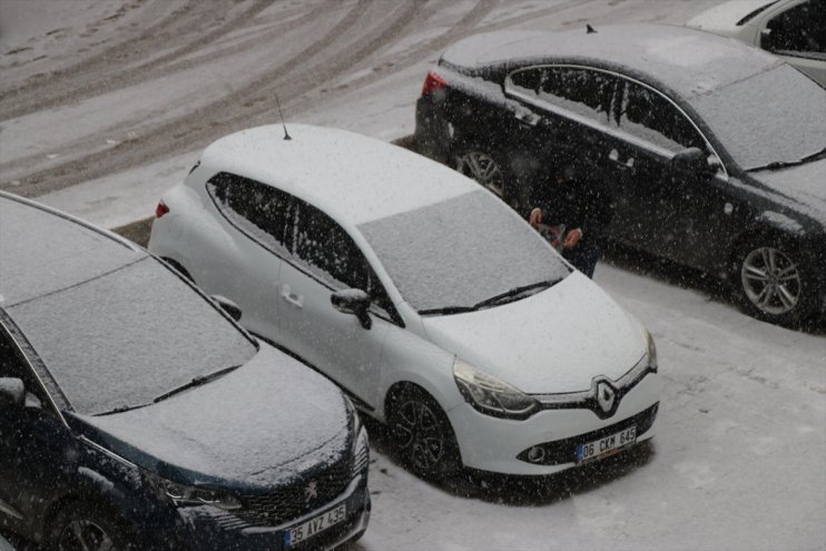 kar yeniden yağışıyla Ağrı beyaza büründü 4