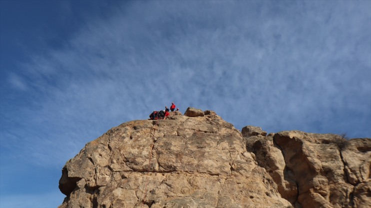 becerilerini kurtarma Arama Ağrı Dağı