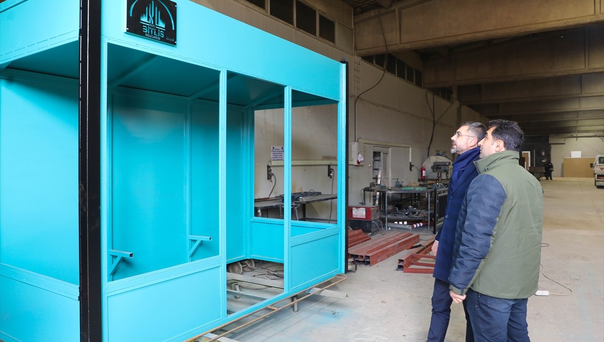 Bitlis Belediyesi, atölyesinde üretim yaparak tasarruf sağlıyor