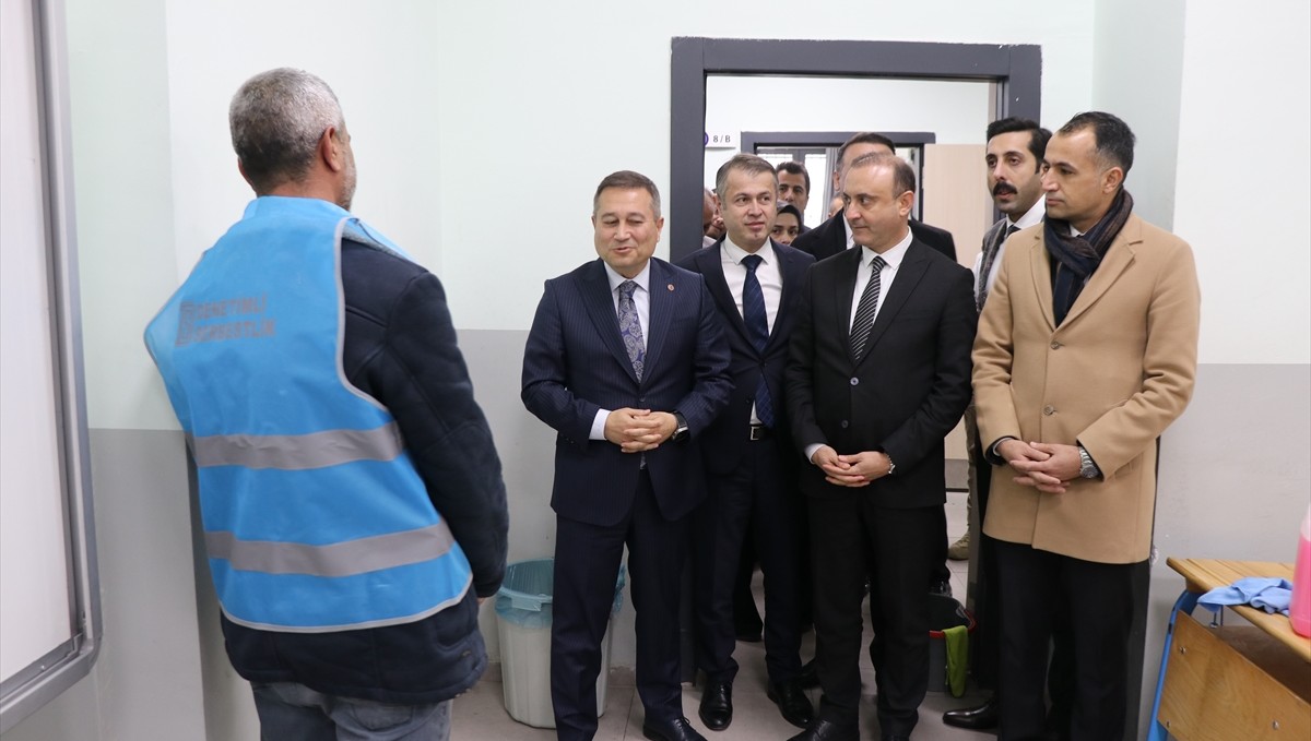 Ceza ve Tevkifevleri Genel Müdürü Yıldırım, Elazığ'da hükümlülerin çalışmalarını inceledi: