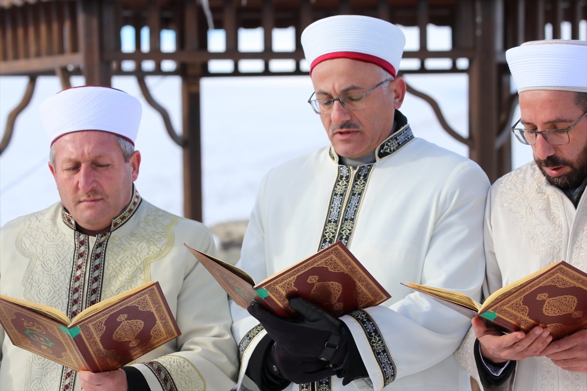 Erzurum'un yaklaşık 500 yıllık geleneği "1001 Hatim" başladı