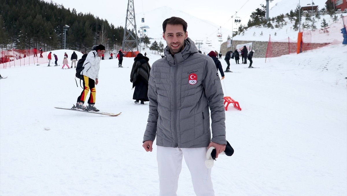 Kayakla atlamada rekor kıran Uçan Türk, hayallerini gerçekleştirmenin sevincini yaşıyor