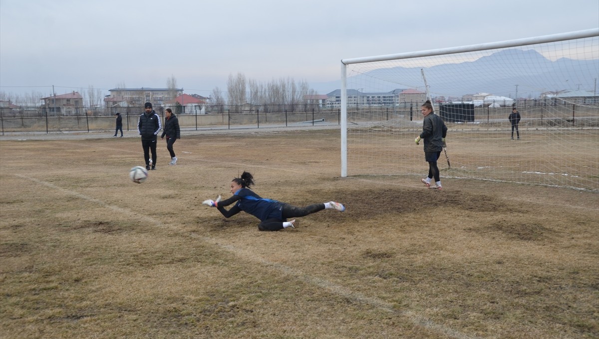 Şeymanur, Kadınlar 1. Ligi'nde kalesini gole kapattı