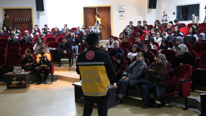 Van'da "Acil Sağlık Hizmetleri Tanıtım ve Eğitim Programı" yapıldı