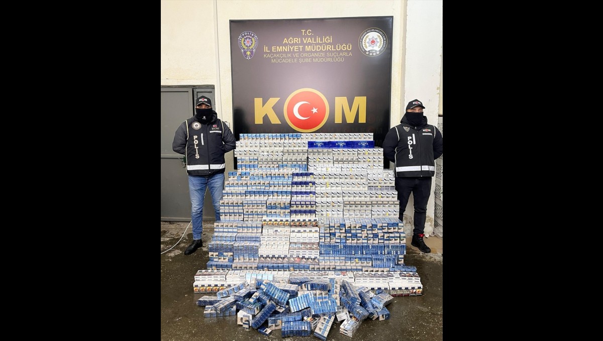 Ağrı'da gümrük kaçağı sigara ele geçirilmesine ilişkin 4 kişi yakalandı