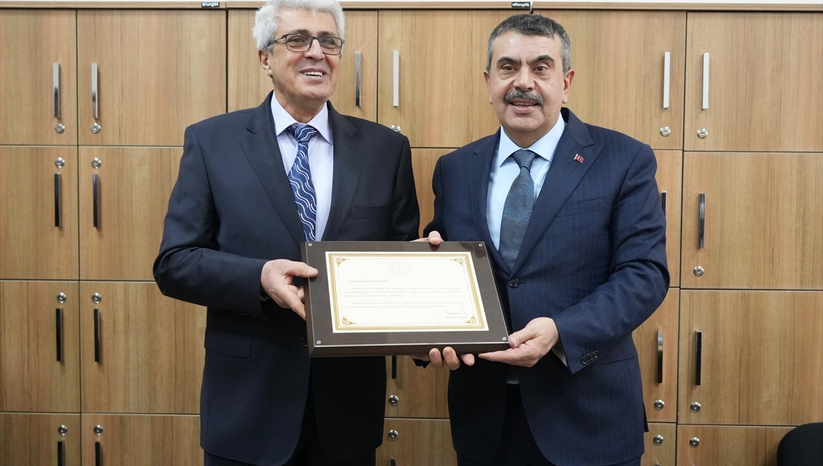 Milli Eğitim Bakanı Tekin, Elazığ'da eğitim kurumlarının toplu açılış töreninde konuştu: