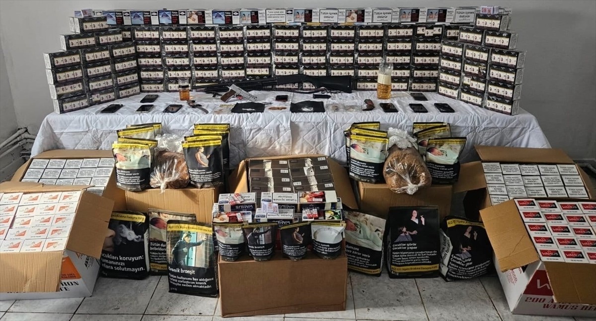 Erzurum merkezli uyuşturucu operasyonunda 9 şüpheli yakalandı