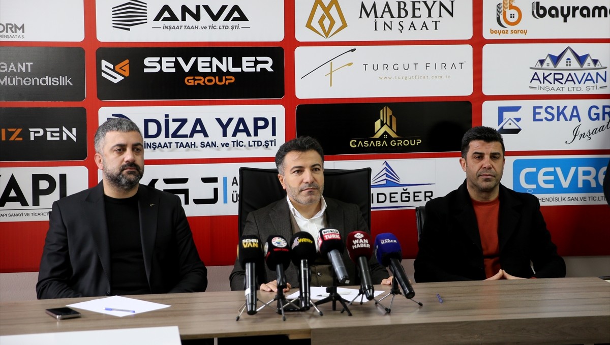 Artı Değer Vanspor FK'nın Başkanı Temel'den otobüs saldırısına ilişkin açıklama