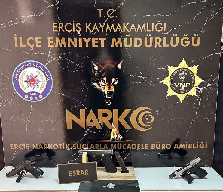 Erciş'te uyuşturucu operasyonlarında 2 şüpheli gözaltına alındı