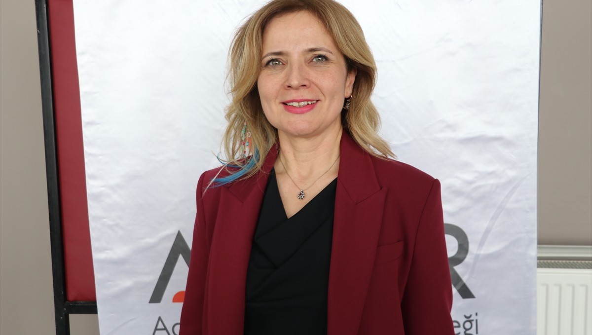 Erzurum'da hekimleri hasta bakımında güçlendirecek kurs başladı