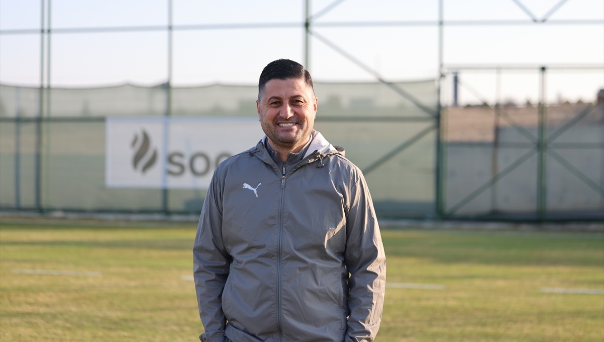 Iğdır FK'nin yeni teknik direktörü Çağdaş Çavuş, ilk antrenmanına çıktı