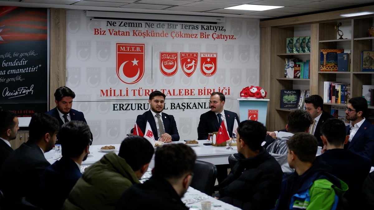 MTTB Genel Başkanı Tahsin Başarı, Erzurum'da öğrencilerle buluştu