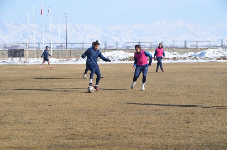 Yüksekovaspor'da hedef Hakkari'nin Kadınlar Süper Ligi'ndeki ikinci temsilcisi olmak