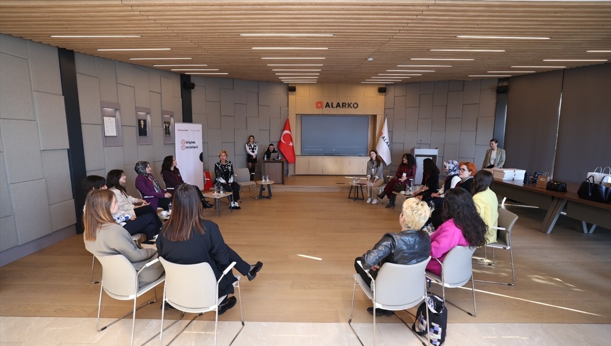 Alarko Holding, Dünya Kadınlar Günü'nde kadın girişimcilerle buluştu