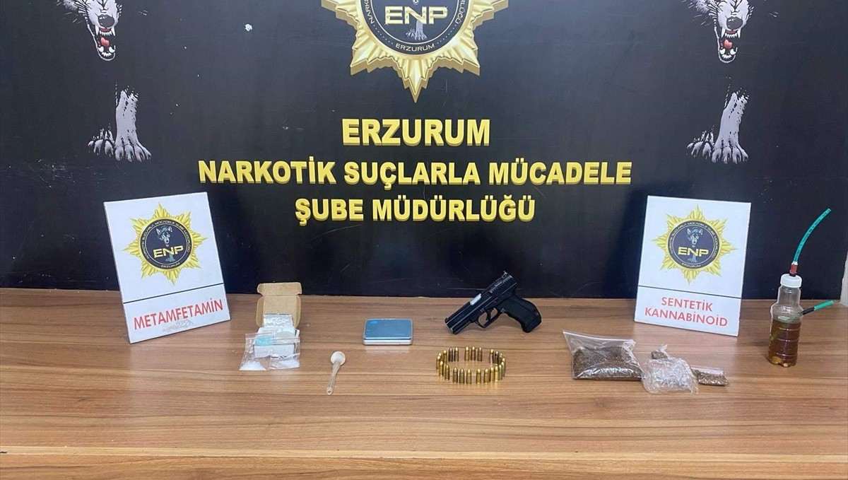 Erzurum'da sokak satıcılarına yönelik operasyonda yakalanan 5 zanlı tutuklandı