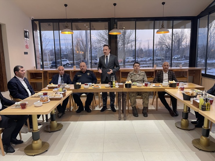 Bayram, Malazgirt Kaymakamı programına iftar katıldı 3
