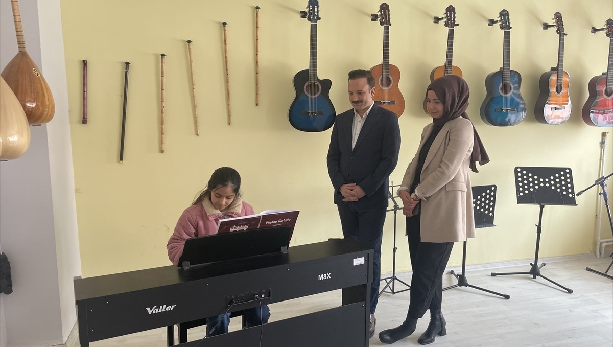 Malazgirt Kaymakamı Bayram, öğrencilerle buluştu