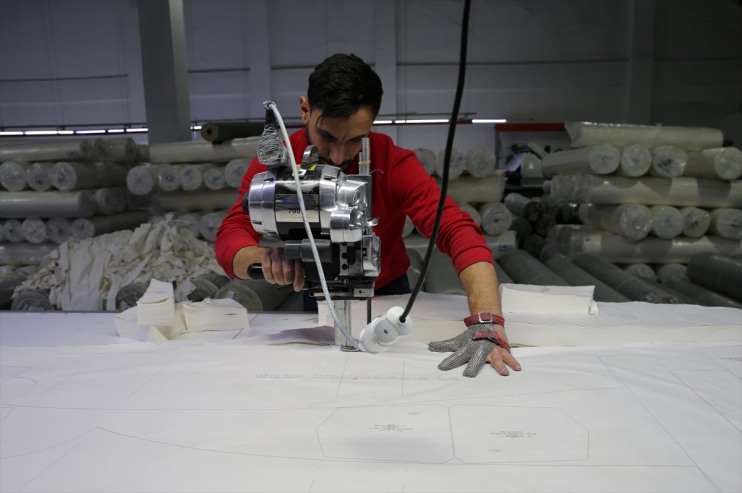 istihdam nedeniyle kişiye göç ettiği yıllar fabrika kurarak 190 sonra memleketine sağladı Terör 6