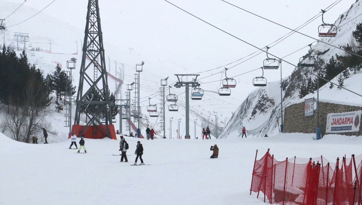 TÜSF, organizasyonlarla öğrencileri "kültür elçisi" yapıyor