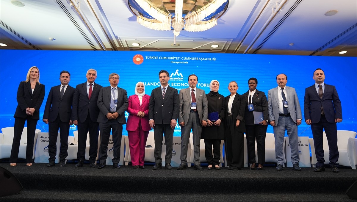 "2025 Turizm Başkenti" Erzurum'da düzenlenen Palandöken Ekonomi Forumu sona erdi