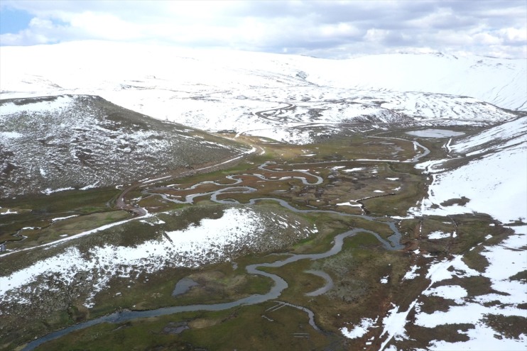 dağlarında ise Ağrı