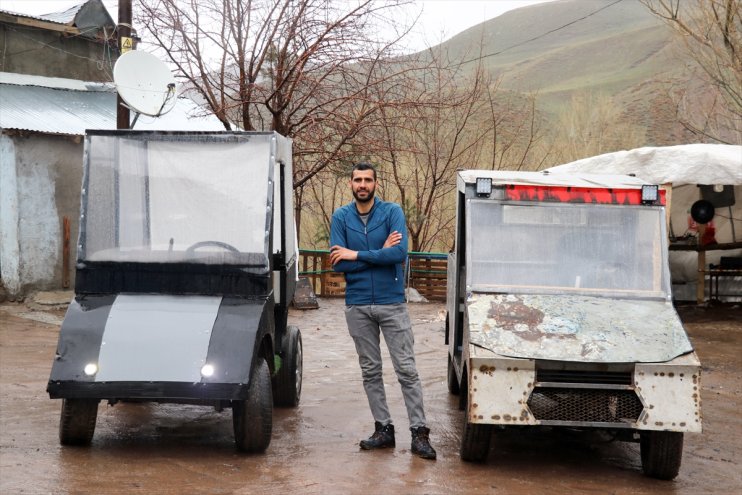 Ağrılı ilkokul mezunu genç hayalindeki araçları atık malzemelerle üretti1