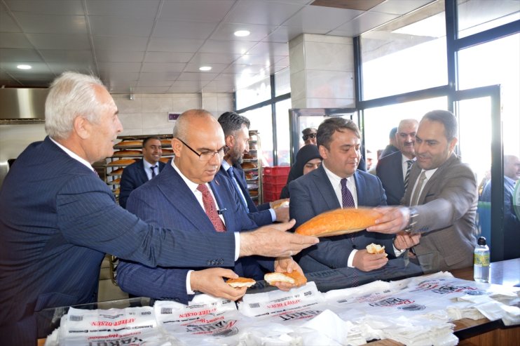 Eleşkirt Belediyesinden halk ekmek fabrikası hizmeti5