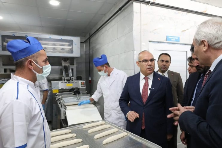 Eleşkirt halk ekmek fabrikası araçlar hizmete girdi1