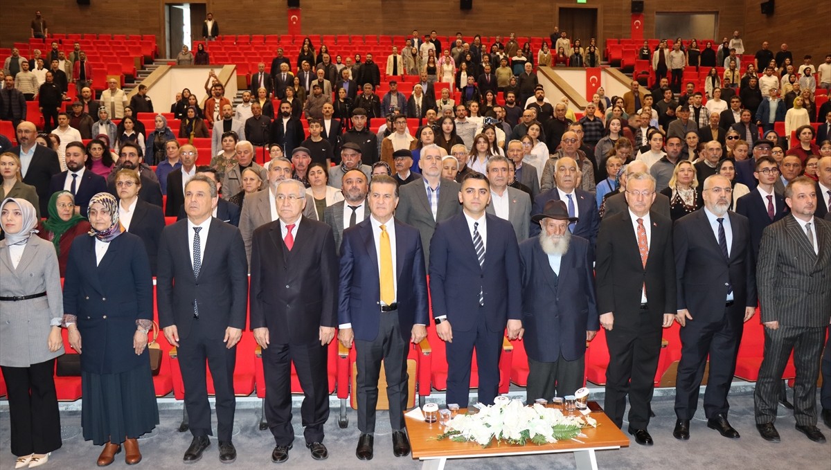 Erzincan'da Alevi dedesi Ahmet Uğurlu için "Vefa Etkinliği" düzenlendi