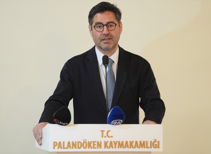 Eteğinde Palandöken