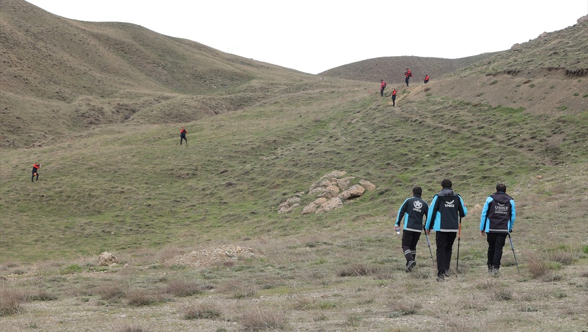 Hakkari'de kaybolan kadının bulunması için dron destekli arama yapıldı