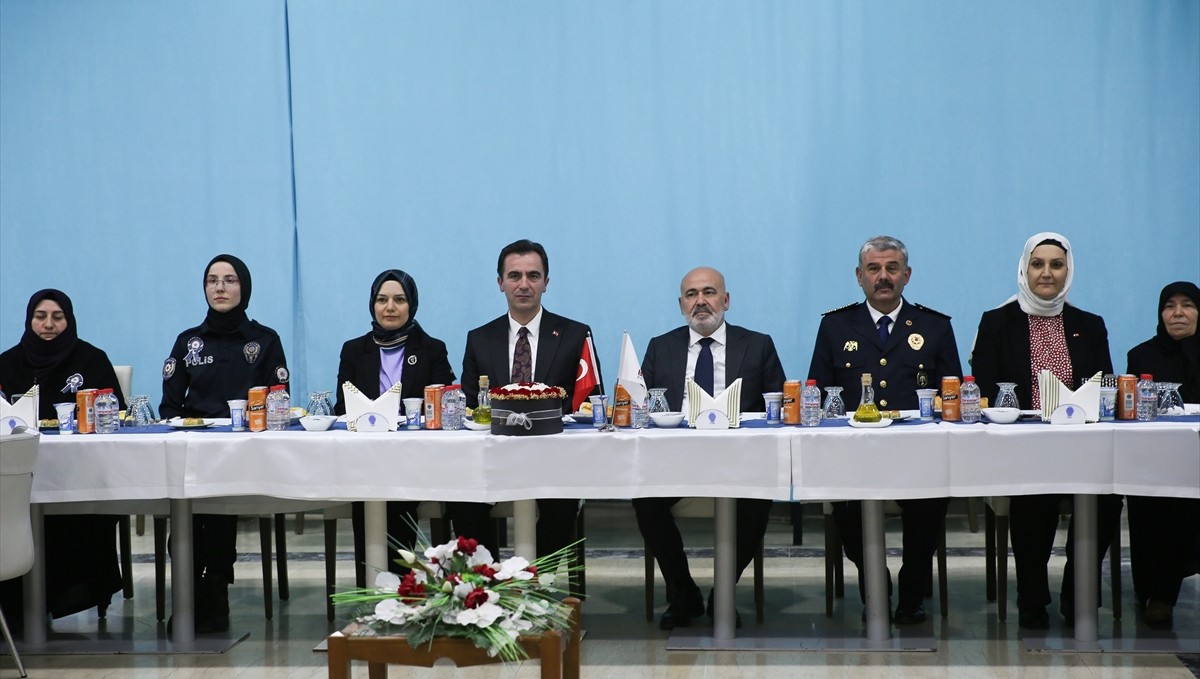 İçişleri Bakan Yardımcısı Sağlam, şehit yakınları ve gaziler için düzenlenen yemekte konuştu: