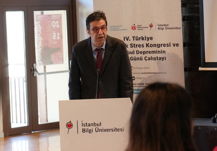 İstanbul'da olası depremin ilk 72 saatine yönelik hazırlıklar çalıştayda değerlendirildi