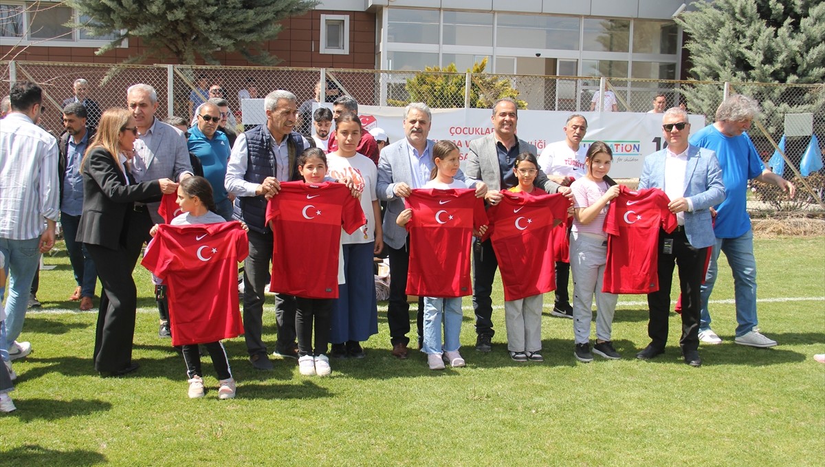 Malatya'da "Çocuklar İçin Başlama Vuruşu" etkinliği düzenlendi