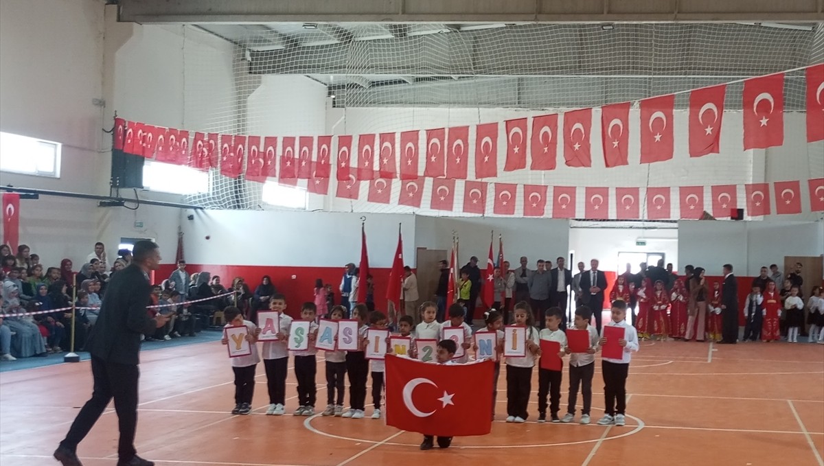 Sivrice'de 23 Nisan Ulusal Egemenlik ve Çocuk Bayramı kutlandı