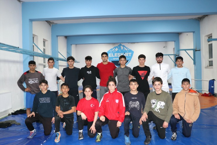 hedefi güreşçi Taramayla seçilen başarı uluslararası Ağrılı çocukların 3