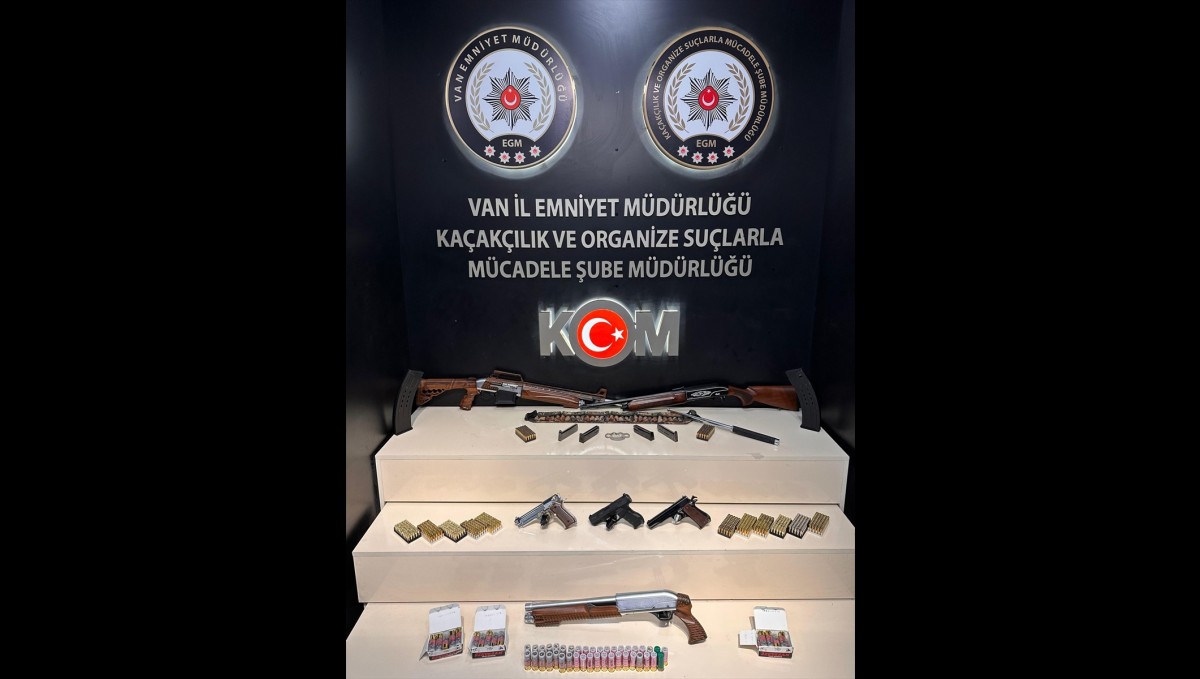 Van'da "nitelikli yağma" suçunu işleyen 4 şüpheli yakalandı