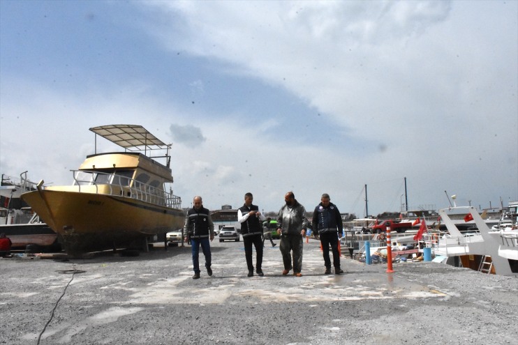 sıkı yolculuğunda inci Gölü