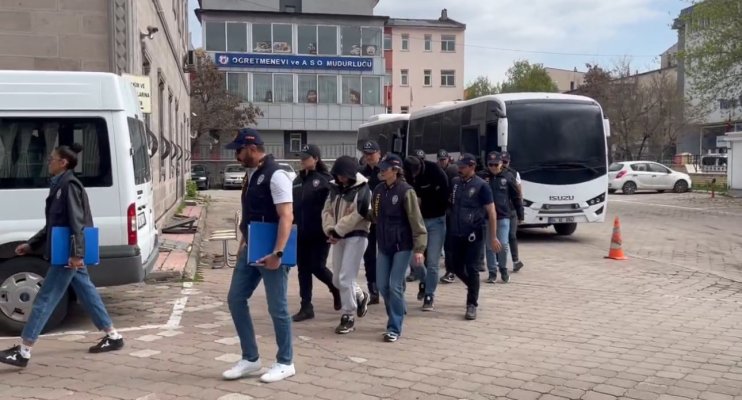 Ağrı merkezli yasa dışı bahis operasyonu: 5 ilde 20 gözaltı1