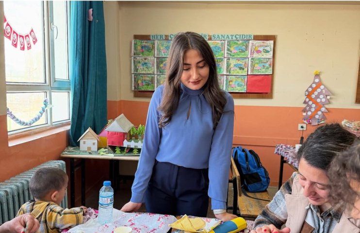 Aileler ve öğrenciler kuşlara yuva oldu5