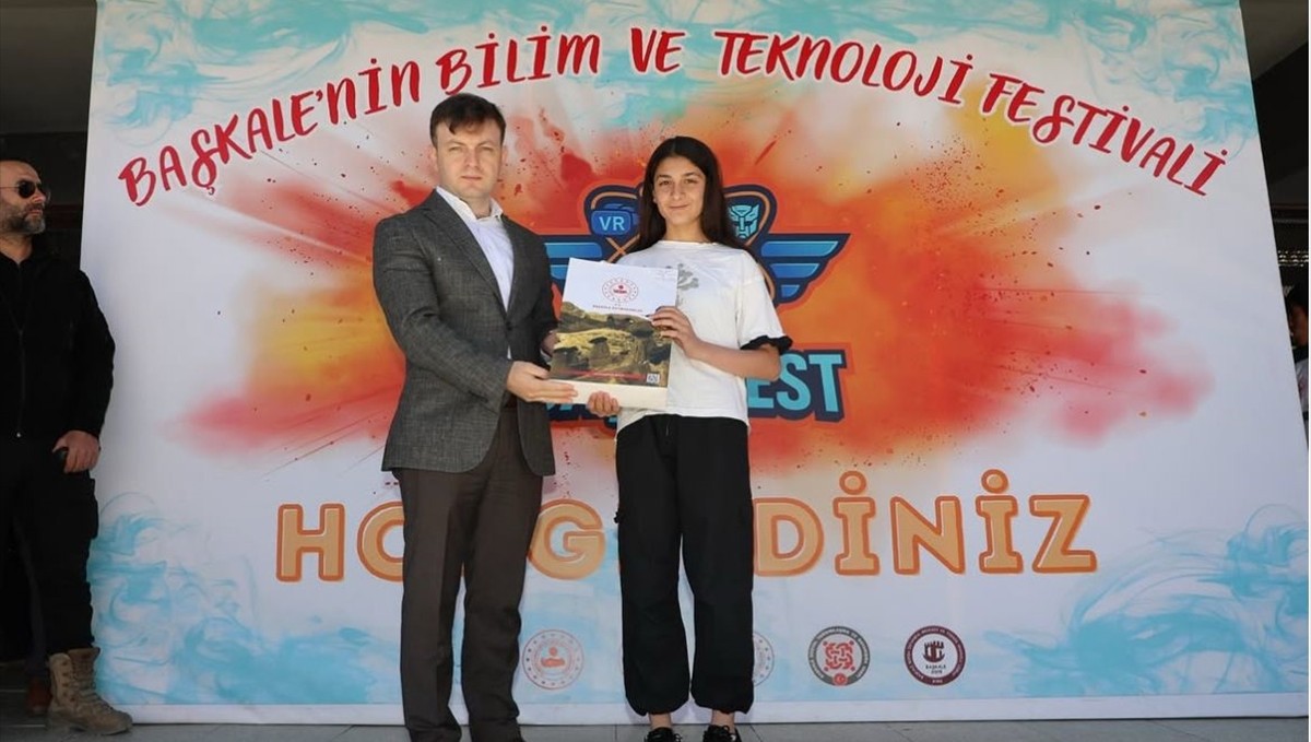 Başkale'de "BaşkaFest Bilim ve Teknoloji Festivali" düzenlendi