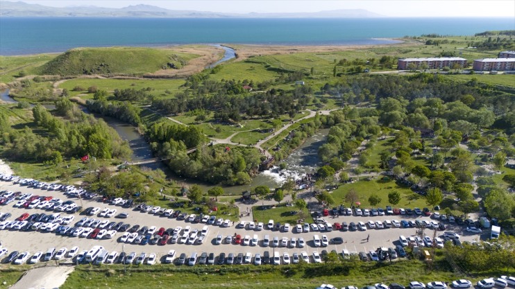 göçüne yaklaşık Erciş kefalinin bin etti 90 Balık tanıklık inci kişi, Bendi