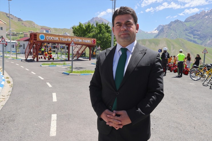 eğitimi go-kart çocuklara Hakkarili trafik araçlarıyla 22