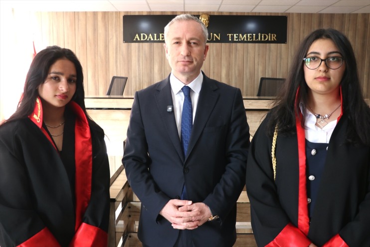 aratmayan gerçeği temsili Lise öğrencileri deneyimi adalet ile mahkeme kazanıyor 6