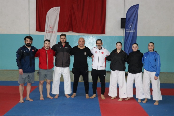 altın Milli karateciler Avrupa için sayıyor Şampiyonası