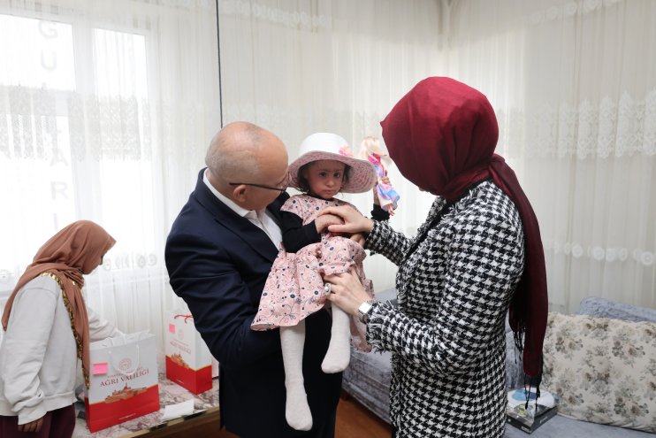 Mustafa Neslihan Koç Ağrı Valisi Ebrar Koçyiğit3